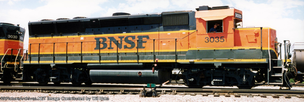 BNSF GP40X 3035